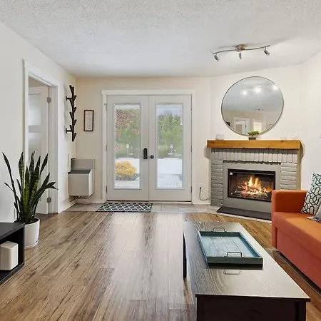 Appartement Whispering Pines Escape à Collingwood Extérieur photo